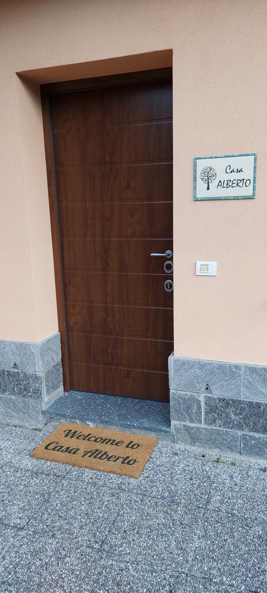 Casa Alberto - Appartamento Zona Bellagio Magreglio Esterno foto