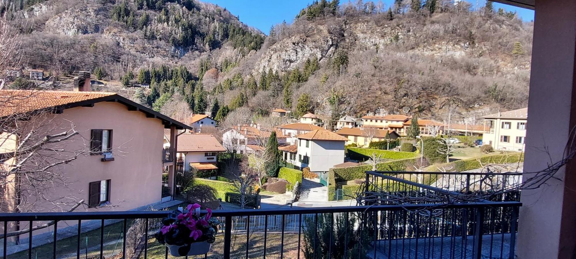 Casa Alberto - Appartamento Zona Bellagio Magreglio Esterno foto